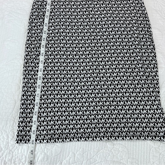 Michael Kors Dress Women Small Logo Black White MK Mini Sleeveless Monogram C5 - Picture 3 of 4